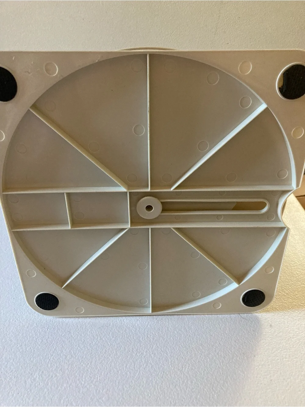 N/A cream plastic